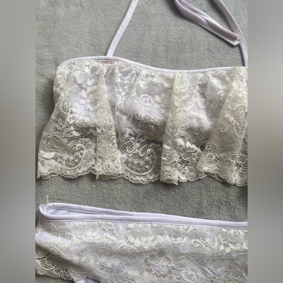 White Lace Bikini - Picture 3 of 3
